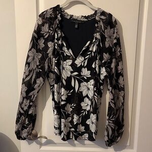 White House Black Market Black & White Floral V-Neck Blouse